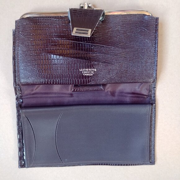 Vintage Leatherette Canada dark brown snakeskin leather wallet - Picture 12 of 14